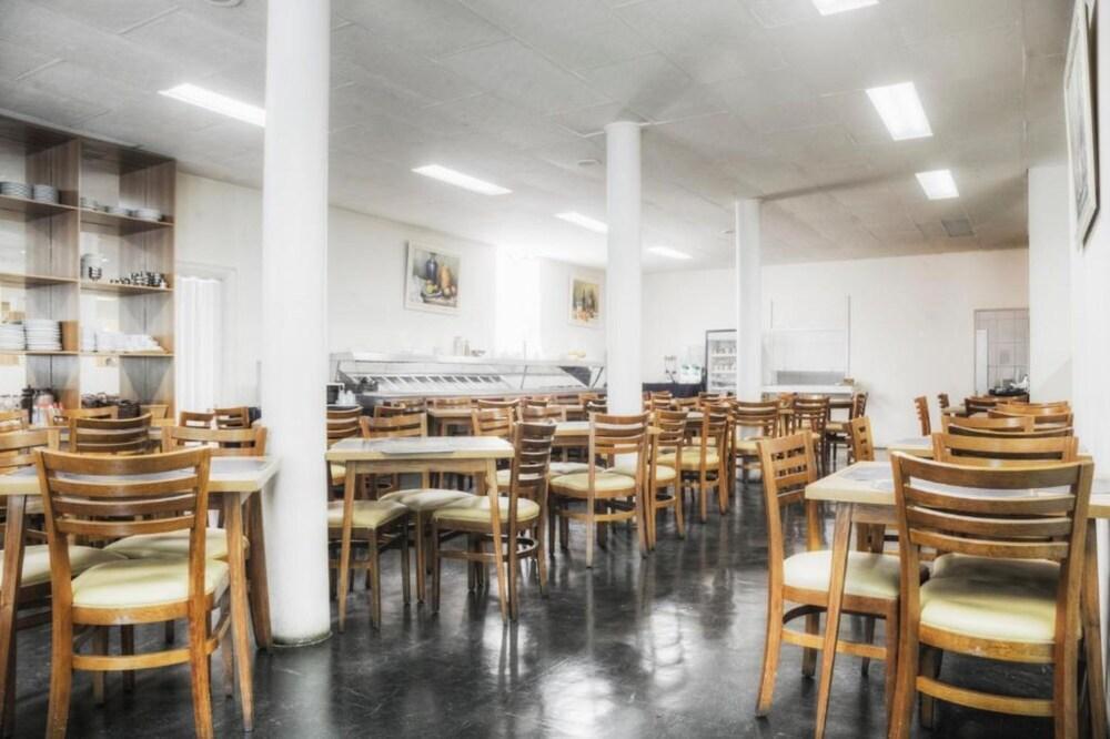 Hotel Dan Inn Pocos De Caldas - A Melhor Localizacao Do Centro By Nacional Inn Dış mekan fotoğraf