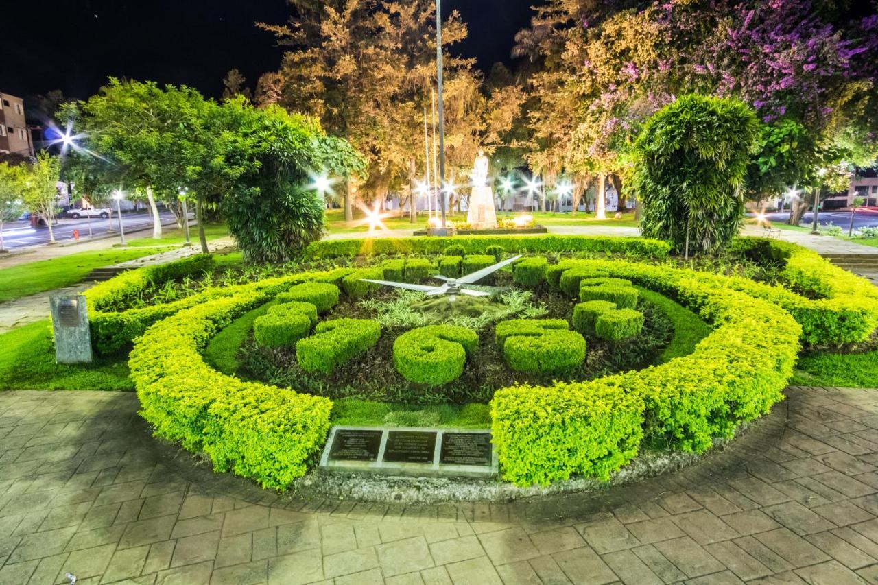 Hotel Dan Inn Pocos De Caldas - A Melhor Localizacao Do Centro By Nacional Inn Dış mekan fotoğraf